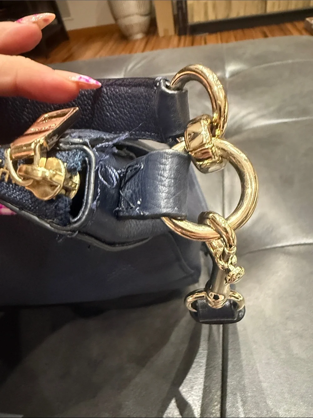 Coach Turnlock Hobo Bag Navy Blue Pebbled Leather Gold-Tone Hardware